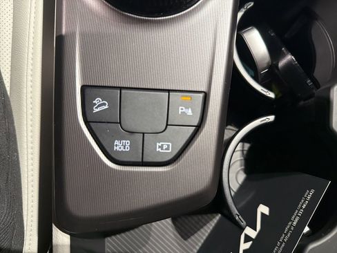 New 2026 Kia Sportage EX image 16