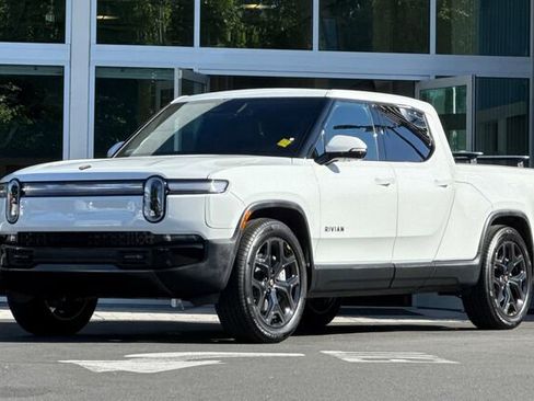 Used 2026 Rivian R1T Adventure AWD/4WD image 8