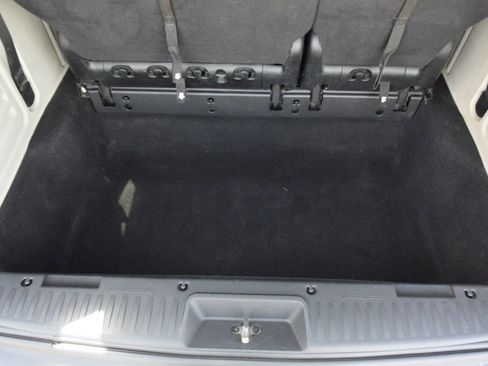 Used 2015 Dodge Grand Caravan SXT image 65