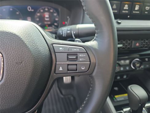 Used 2025 Honda Accord Sport image 19