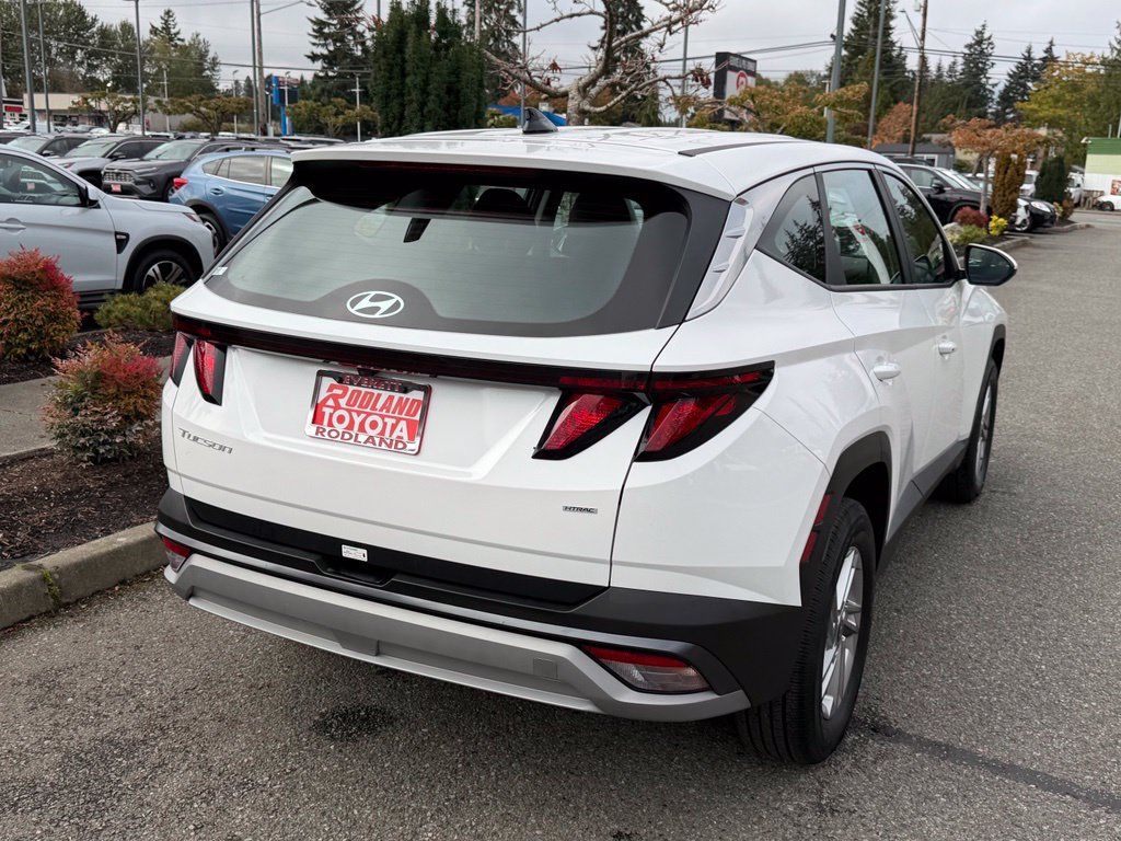 Used 2025 Hyundai Tucson SE AWD/4WD image 7