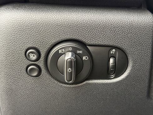 Certified 2023 MINI Cooper SE image 22