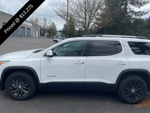 Used 2018 GMC Acadia SLT AWD/4WD image 3