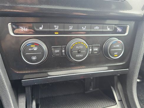 Used 2017 Volkswagen GTI S image 28