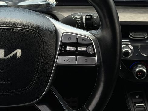 Used 2024 Kia Telluride SX Prestige X-Pro AWD/4WD image 15