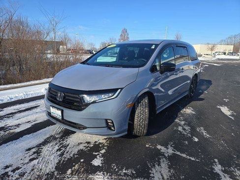 Used 2023 Honda Odyssey Sport image 4