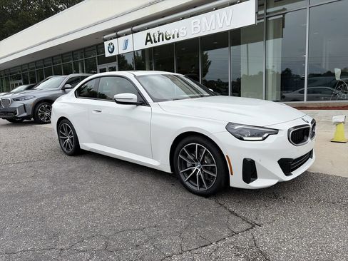 Used 2026 BMW 230i xDrive Coupe AWD/4WD image 2