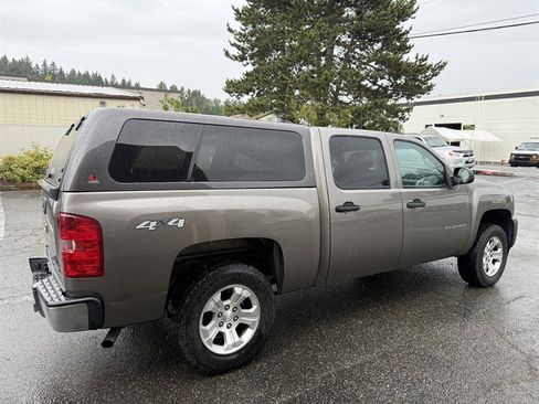Used 2013 Chevrolet Silverado 1500 W/T w/ Skid Plate Package AWD/4WD image 6