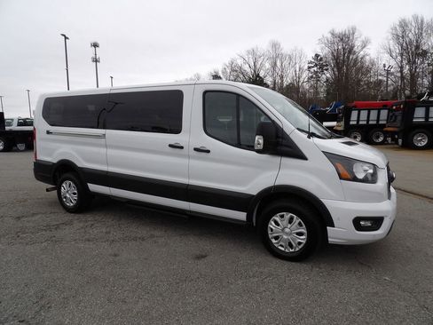 Used 2023 Ford Transit 350 XLT RWD image 10
