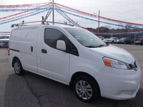 Used 2020 Nissan NV200 SV image 18
