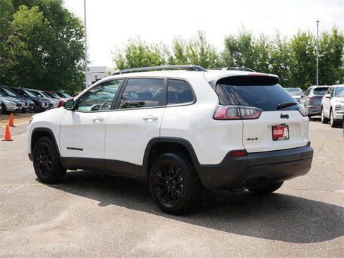 Used 2023 Jeep Cherokee Altitude Lux image 5