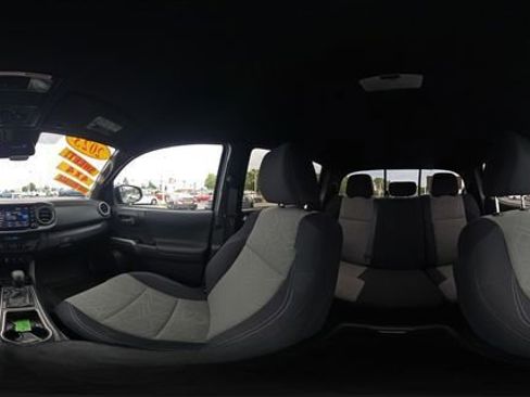 Certified 2023 Toyota Tacoma TRD Off-Road w/ Technology Package AWD/4WD image 11