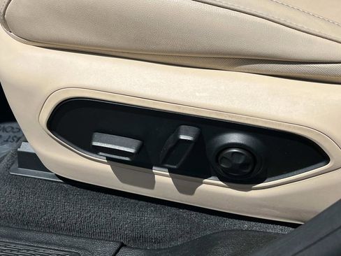 Used 2022 Jeep Grand Cherokee L Limited image 31