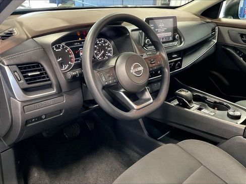 Used 2023 Nissan Rogue S AWD/4WD image 8