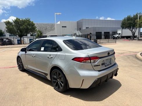 Used 2026 Toyota Corolla SE FWD image 7
