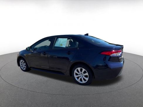 Used 2025 Toyota Corolla LE FWD image 10