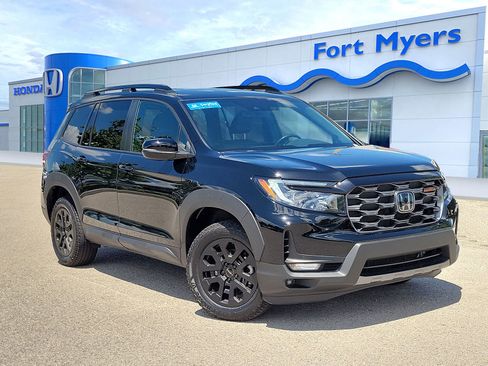 Certified 2023 Honda Passport TrailSport image 1