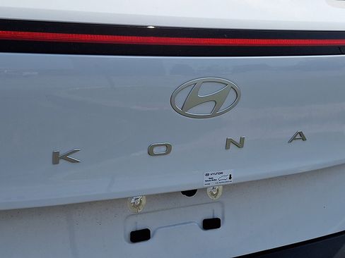 New 2025 Hyundai Kona SEL image 9