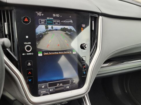 Certified 2025 Subaru Outback Onyx Edition image 10