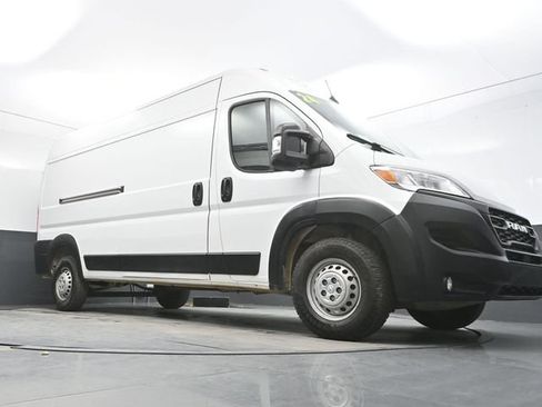 Used 2024 RAM ProMaster 2500 w/ Convenience Group FWD image 30