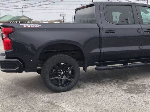 Used 2023 Chevrolet Silverado 1500 Custom Trail Boss AWD/4WD image 8