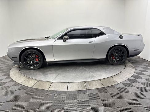 Used 2011 Dodge Challenger SRT8 image 16
