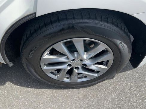 Used 2013 INFINITI JX35 AWD w/ Premium Pkg image 17