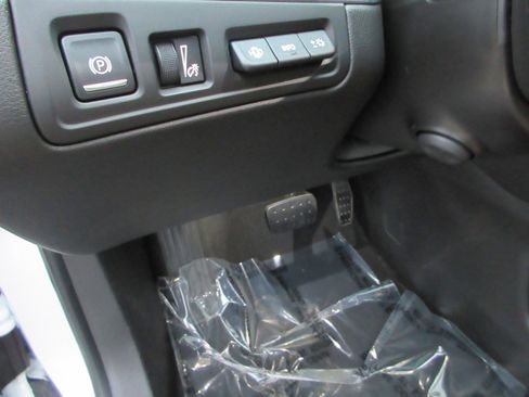 Used 2019 Cadillac XT5 Platinum image 34