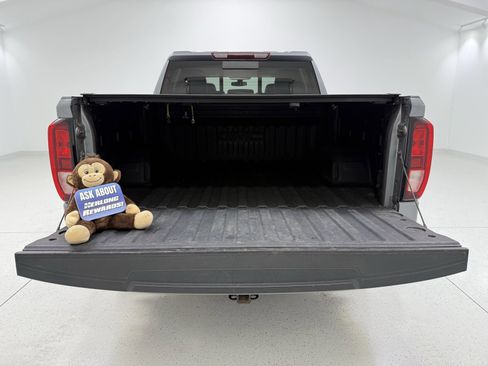 Used 2021 GMC Sierra 1500 Elevation w/ Preferred Package image 9