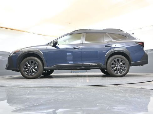 Certified 2025 Subaru Outback Onyx Edition AWD/4WD image 32