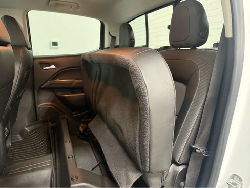 Used 2021 GMC Canyon AT4 AWD/4WD image 16