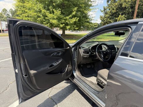 Used 2019 Chevrolet Malibu RS w/ LPO, Convenience Package 1 FWD image 9