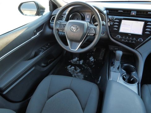 Certified 2020 Toyota Camry LE image 10
