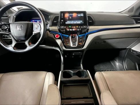 Used 2022 Honda Odyssey Touring image 11