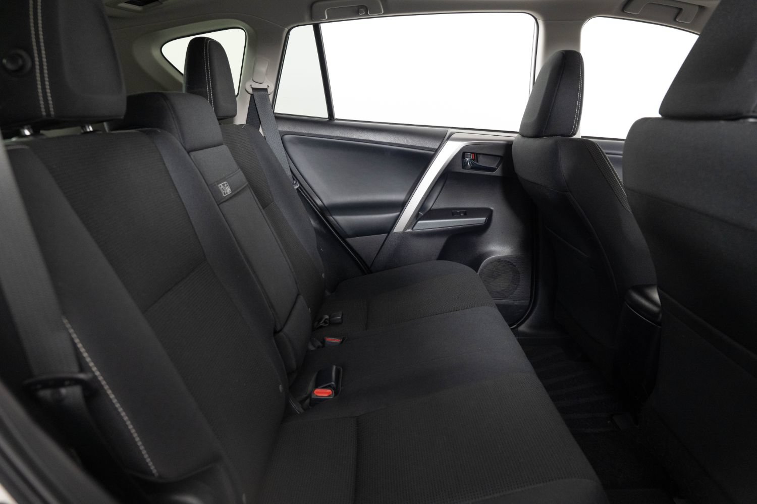 Used 2018 Toyota RAV4 XLE w/ Carpet Mat Package AWD/4WD image 22