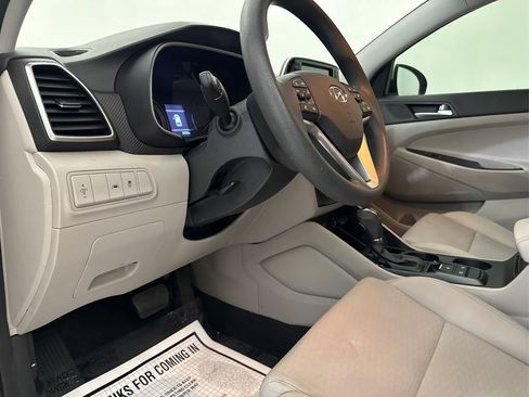 Used 2019 Hyundai Tucson SE w/ Cargo Package FWD image 27