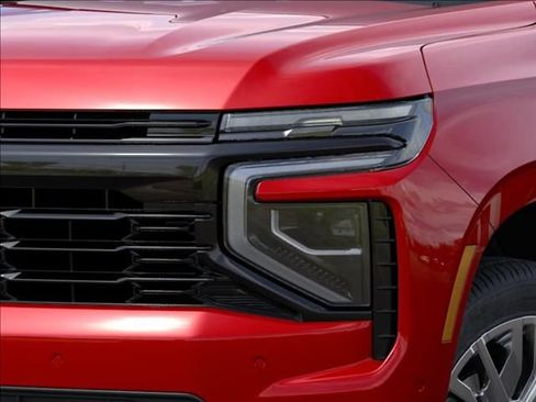 New 2026 Chevrolet Suburban RST w/ Comfort Package AWD/4WD image 10