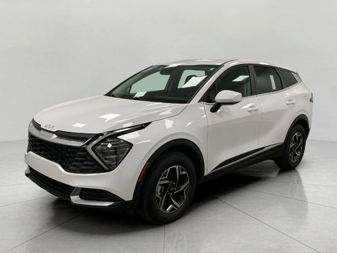 Used 2025 Kia Sportage LX AWD/4WD image 9