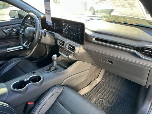 Used 2024 Ford Mustang GT Premium image 19