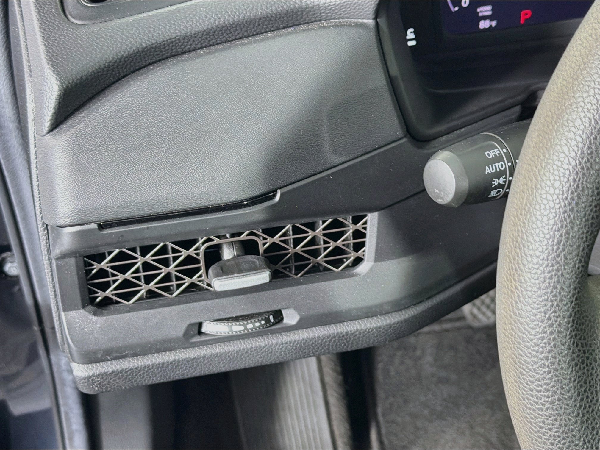 Used 2025 Honda Accord SE image 17