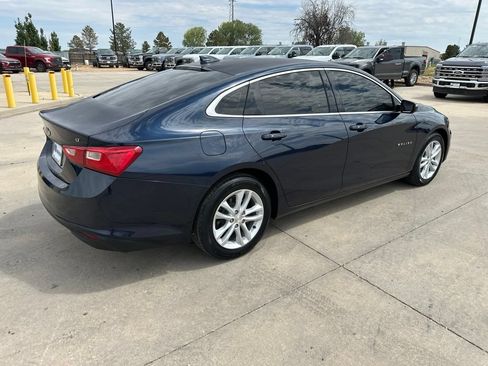 Certified 2017 Chevrolet Malibu LT w/ Leather Package FWD image 31