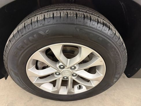 Used 2019 Hyundai Santa Fe SEL FWD image 10