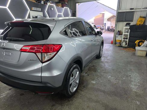 Used 2019 Honda HR-V EX image 3