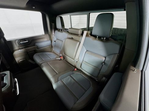 Used 2021 GMC Sierra 2500 Denali w/ Denali Ultimate Package AWD/4WD image 24