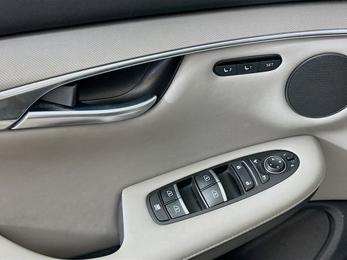 Used 2023 INFINITI QX50 Luxe AWD/4WD image 15