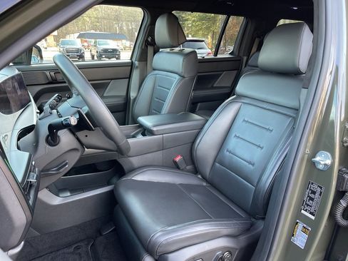 Used 2024 Hyundai Santa Fe Calligraphy image 19