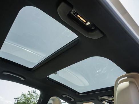 New 2026 Mercedes-Benz C 300 4MATIC Sedan image 32