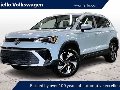 New 2026 Volkswagen Taos SE image 1