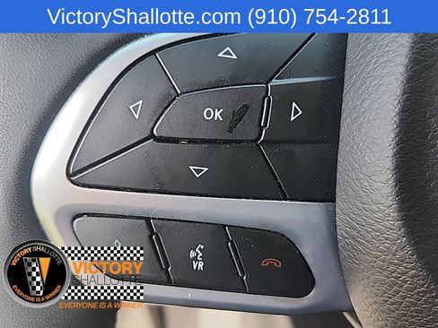 Certified 2023 Chrysler Pacifica Touring-L FWD image 15