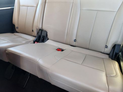 Used 2023 Ford Expedition Max XLT image 31